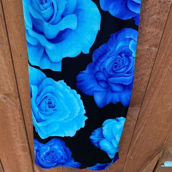 Timing‎ Blue Floral Dress - Picture 5 of 9